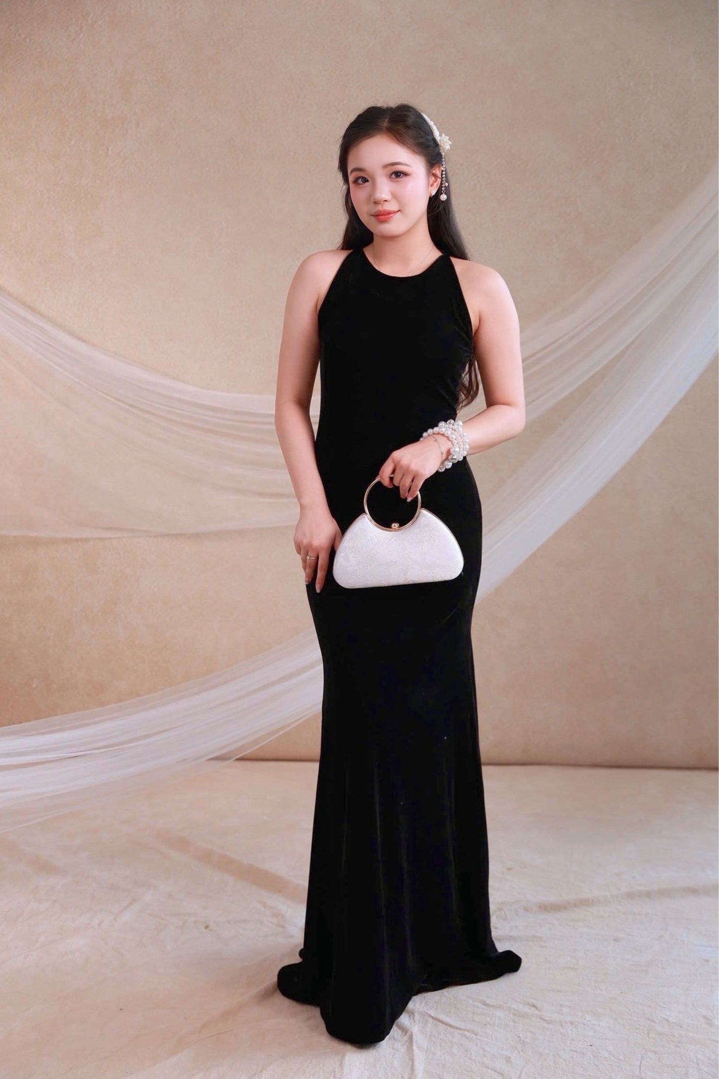 VN02 - Đầm dài nhung the sát nách màu đen