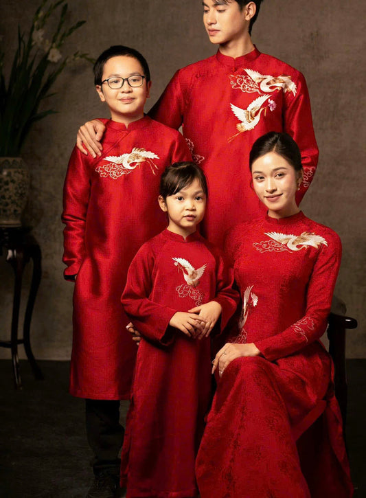 BG52 - Áo dài bé gái gđ lụa thọ dơi màu đỏ