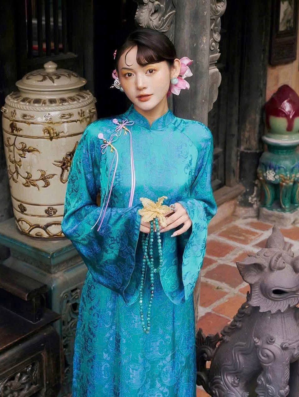 TA11 Áo only no pants - Áo dài dáng suông 2 tà lụa gấm thọ dơi