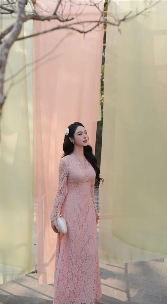 R29 4107 Áo only no pants - Áo dài ren hồng cổ V