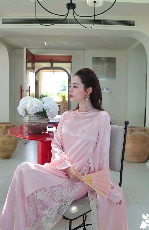 K200 Áo only no pants - Áo dài dáng suông 4 tà lụa gấm lót ren