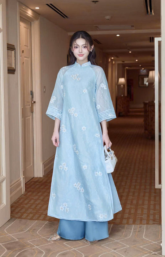 H672 3758 Áo only no pants - Áo dài dáng suông tơ 4 tà màu xanh blue