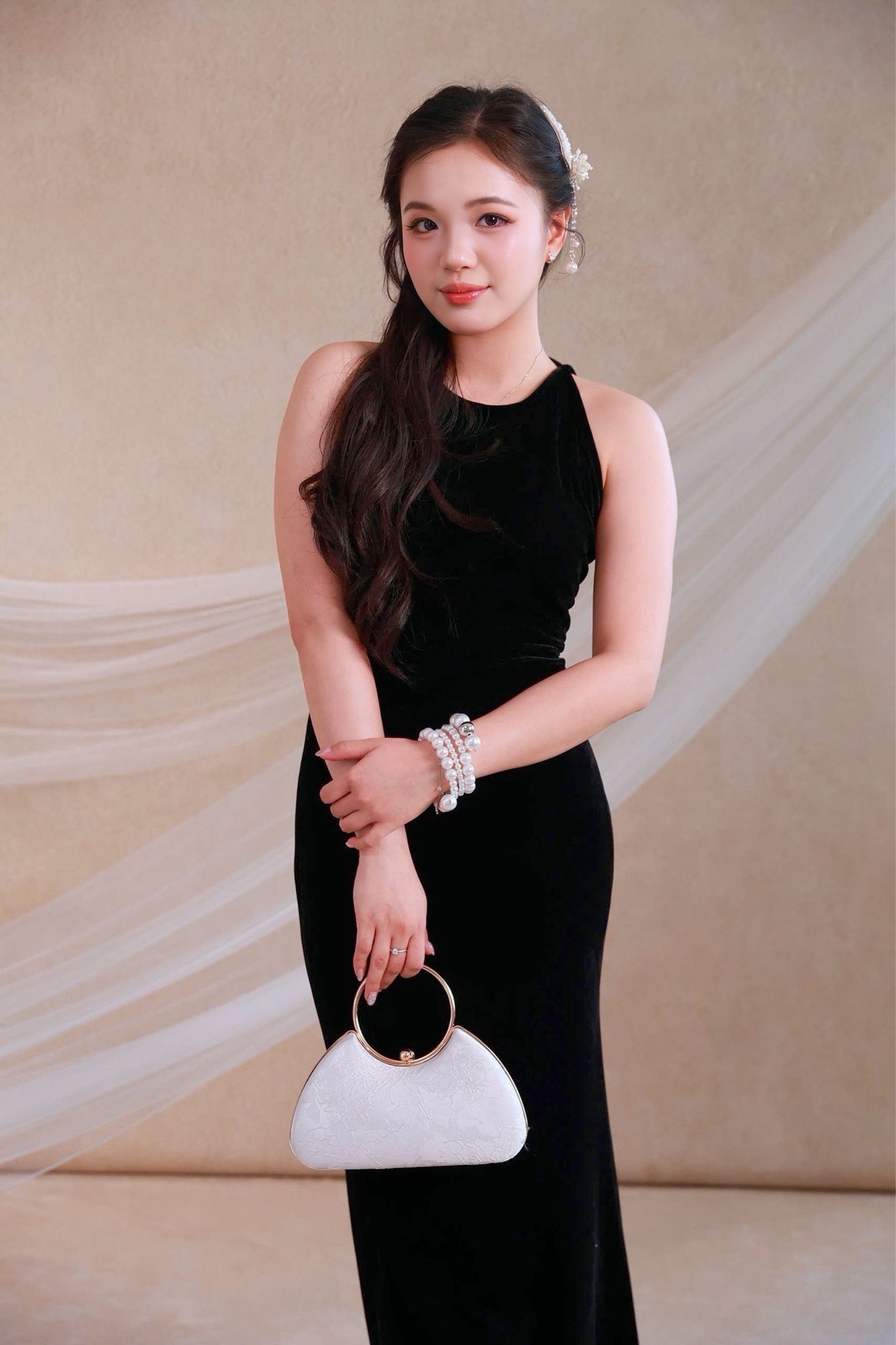 VN02 - Đầm dài nhung the sát nách màu đen