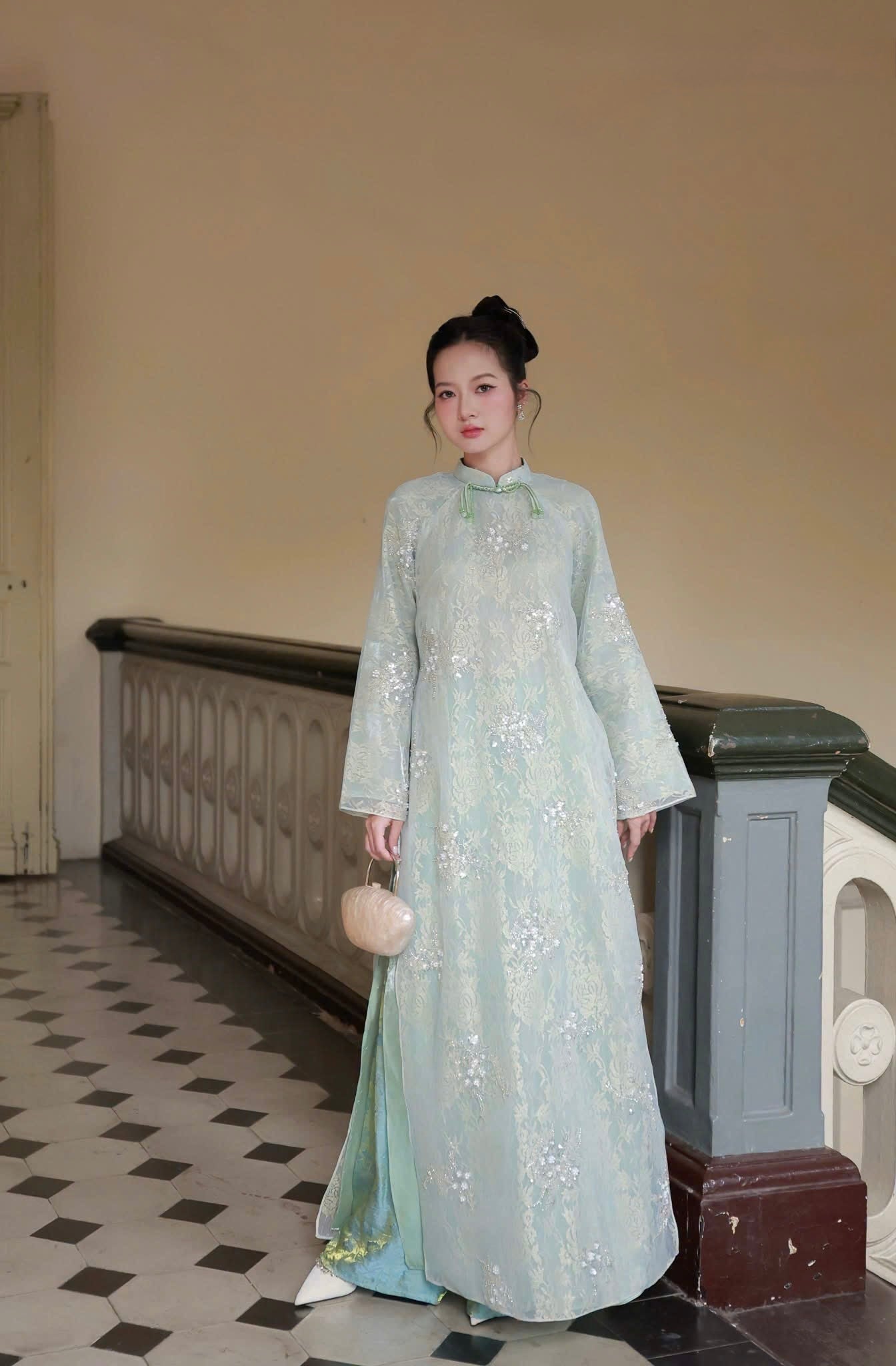K293 Áo only no pants - Áo dài dáng suông kiíma màu xanh cao cấp