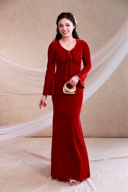 VN01 6286 - Đầm nhung the tay dài màu đỏ đậm