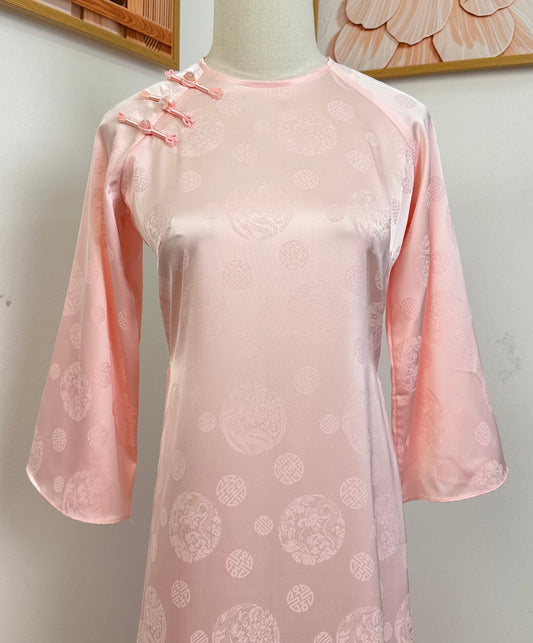 K97 5241 Áo only no pants - Áo dài dáng suông lụa gấm màu hồng