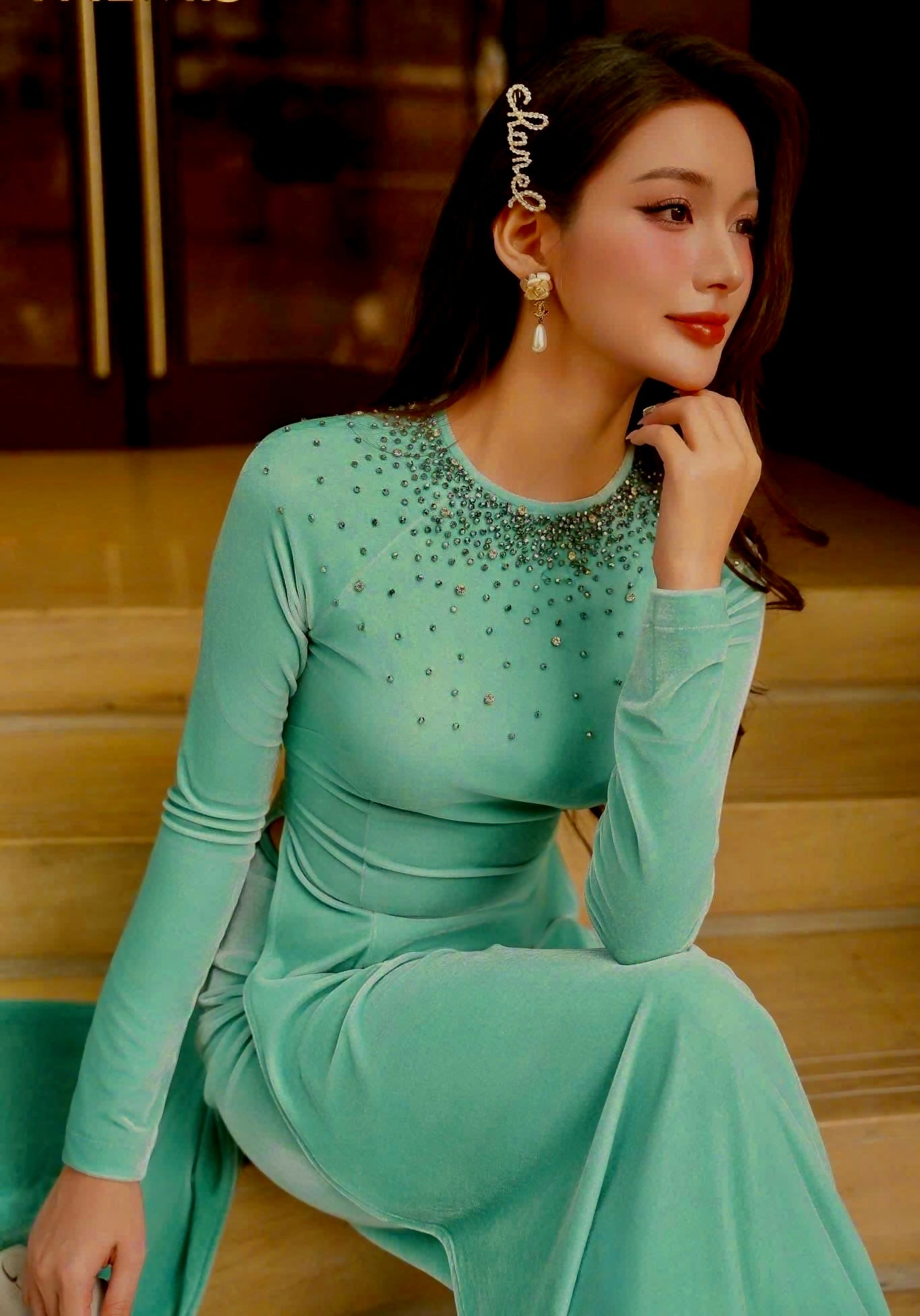 H394 3962 Áo only - Áo dài nhung đính kết màu xanh ngọc