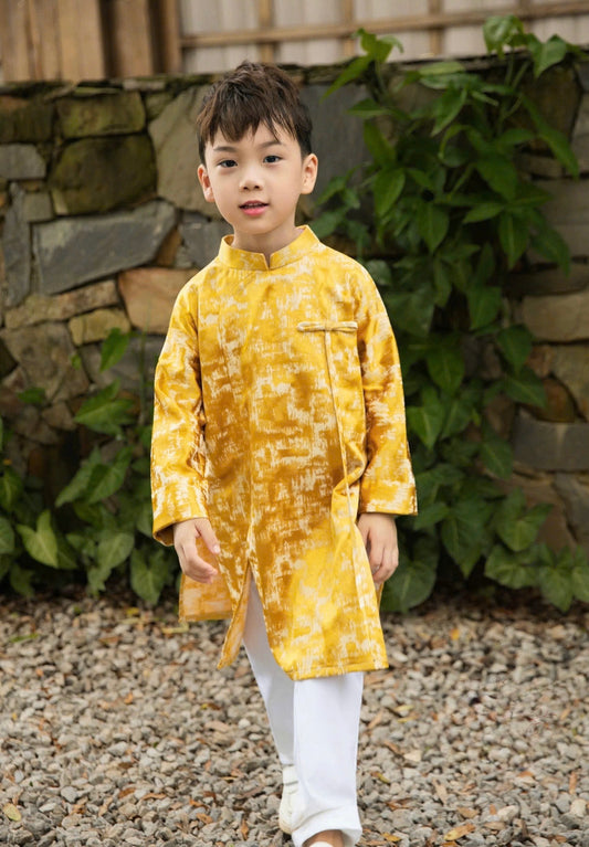 BT118 - Áo dài bé trai màu vàng