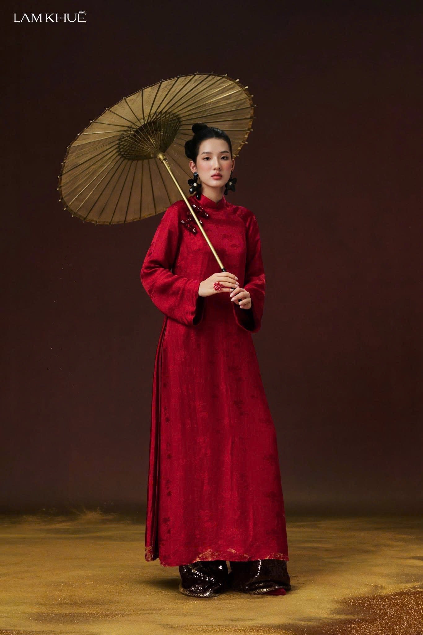 HD132 4004 Áo only no pants - Áo dài lụa nha xá 4 tà màu đỏ
