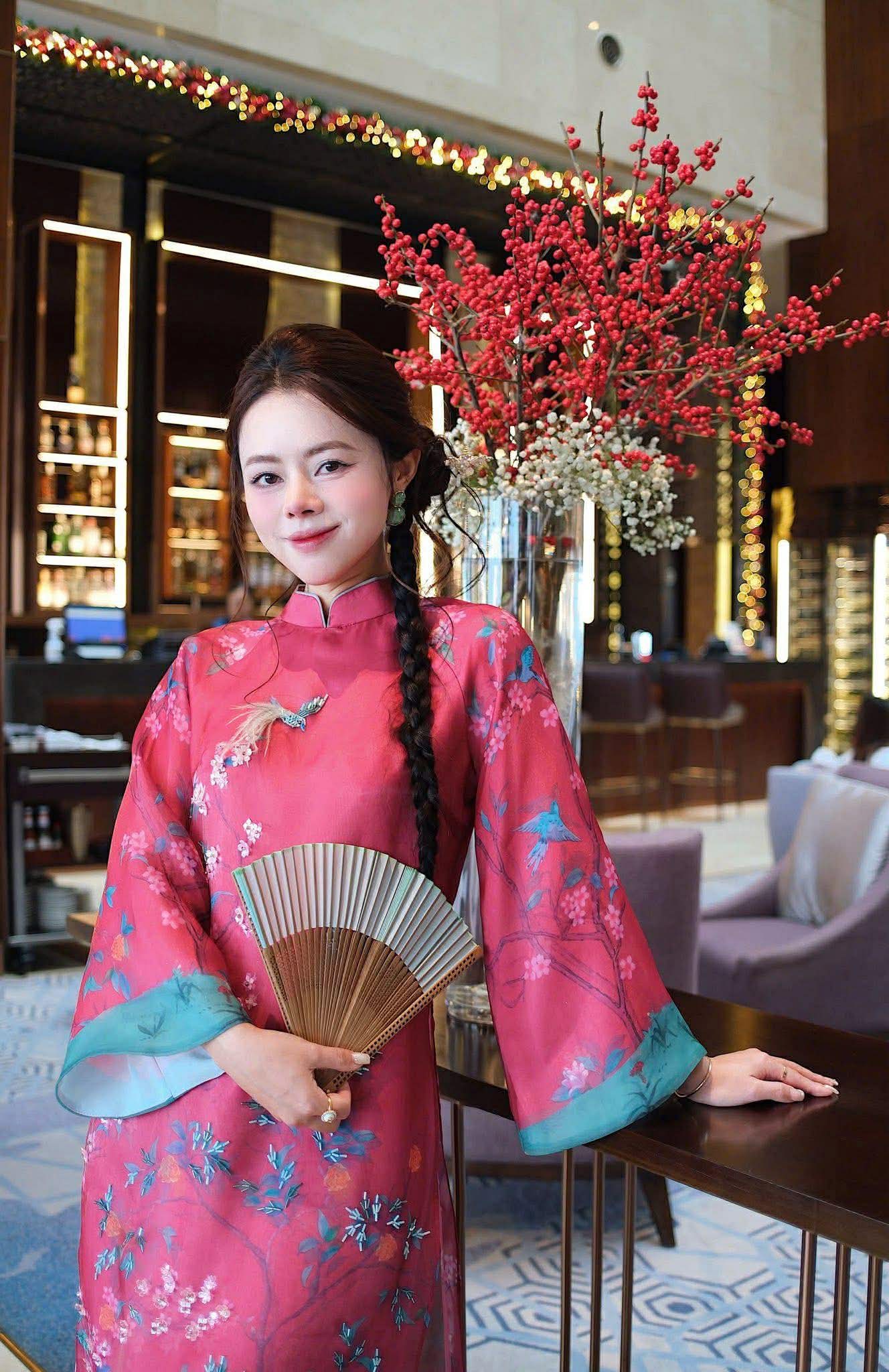 B1301 M339 - Cặp áo dài nam nữ