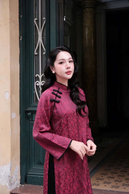 K89 Áo only no pants - Áo dài dáng suông lụa gấm lông công màu đỏ