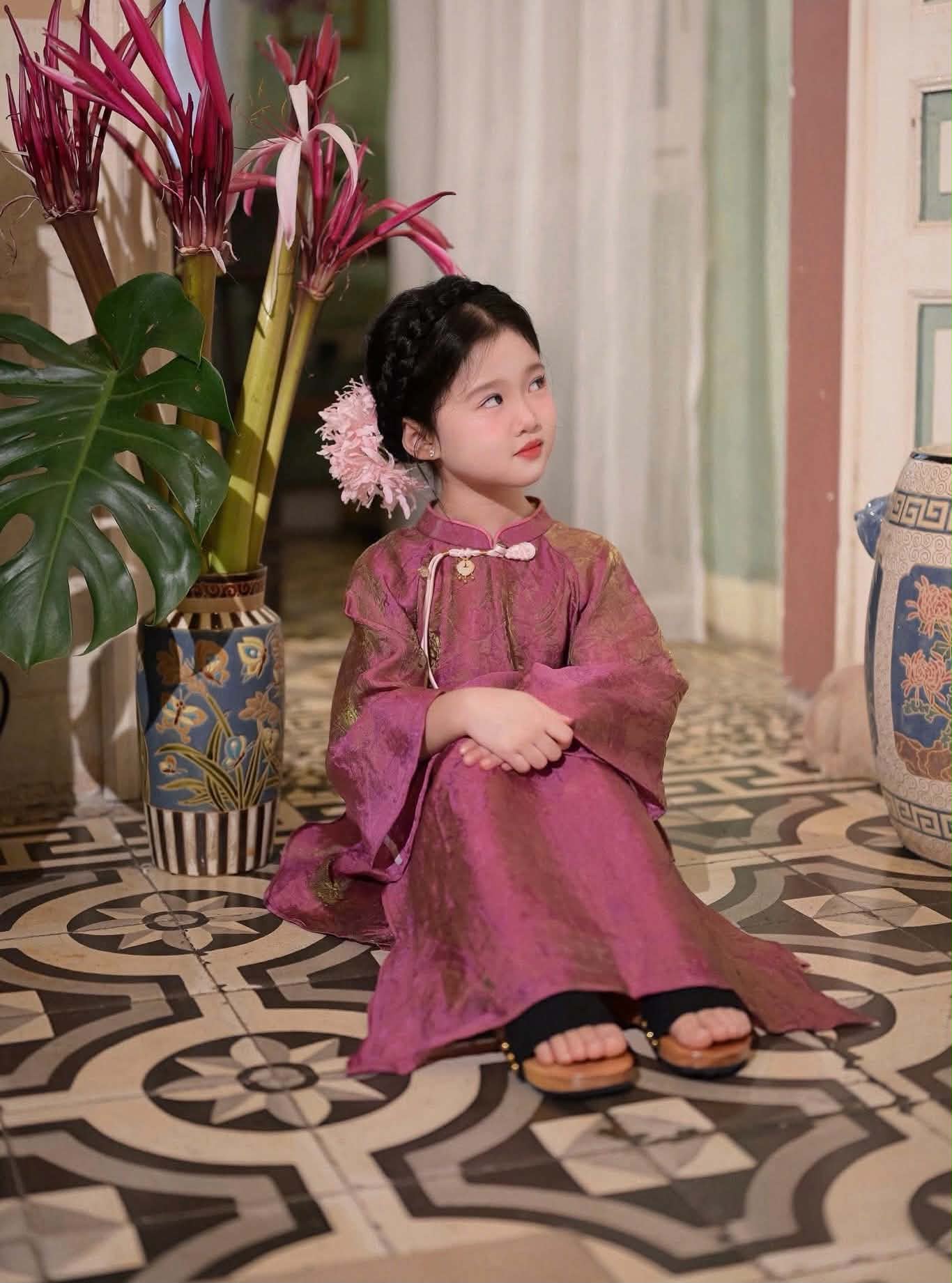 BG127 Áo + quần - Set áo dài bé gái lụa ánh kim tencel
