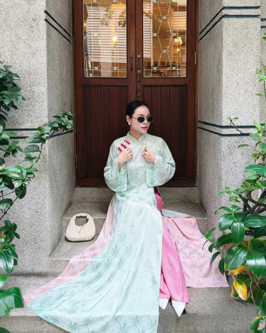 M258 2080 Áo + quần - Áo dài dáng suông 4 tà gấm thọ dơi kèm quần nhũ