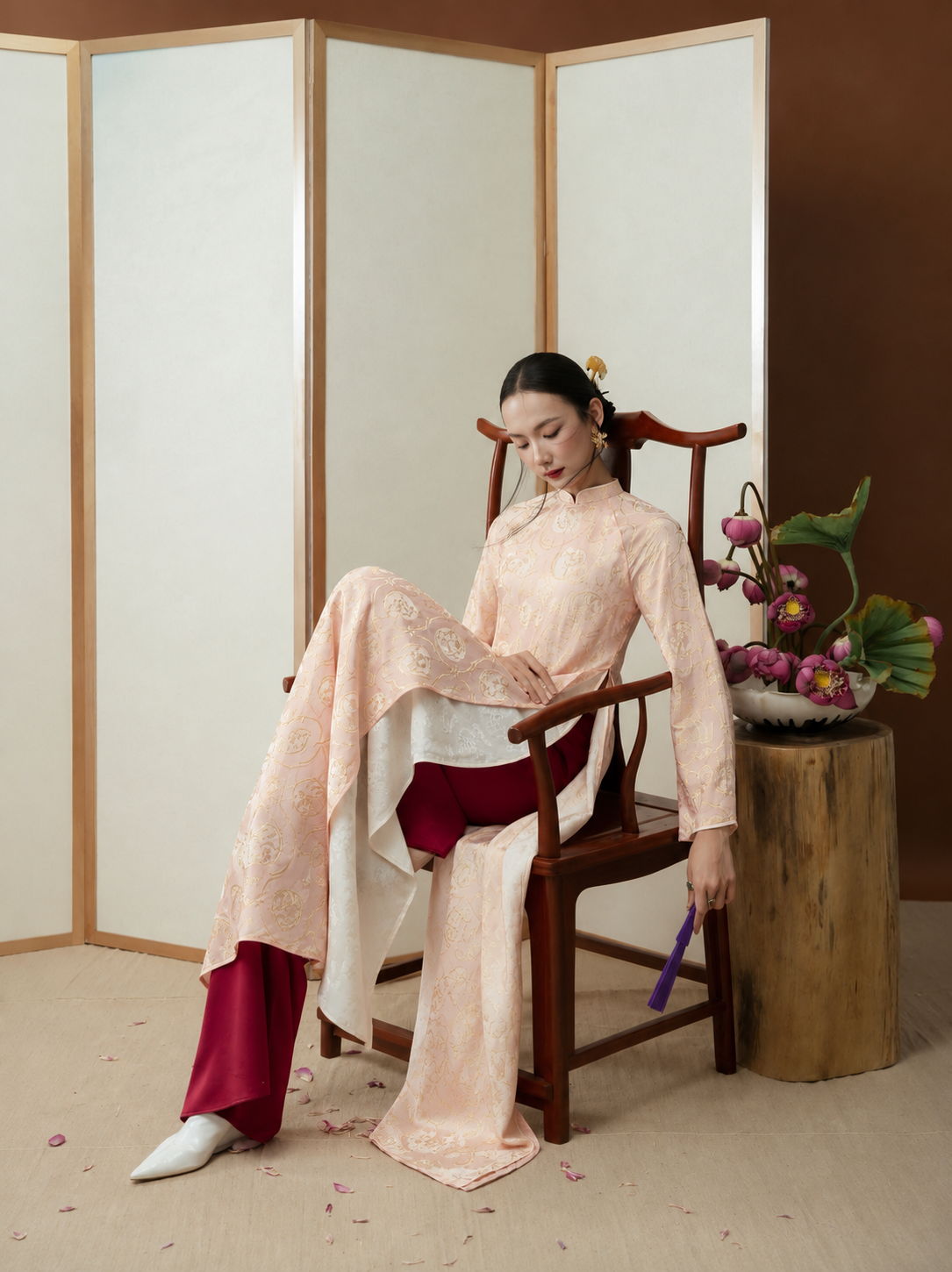 K174 5656 Áo only no pants - Áo dài dáng suông 4 tà lụa tằm hoa thủy tiên