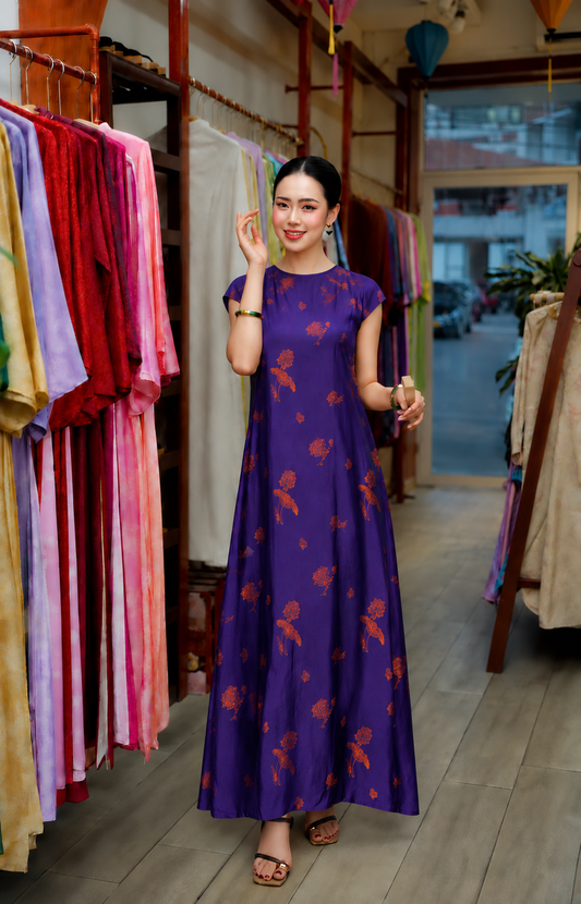 V100 6070 - Đầm dài tay hến lụa sen dạ cúc màu tím có túi có xẻ sau