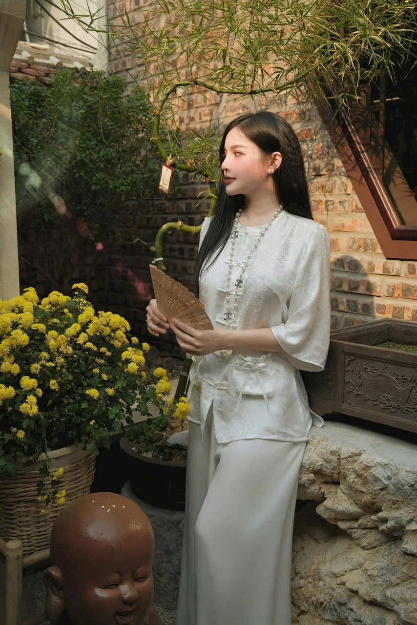 BB294 - Set bà bà lụa tằm hoa nhí màu trắng