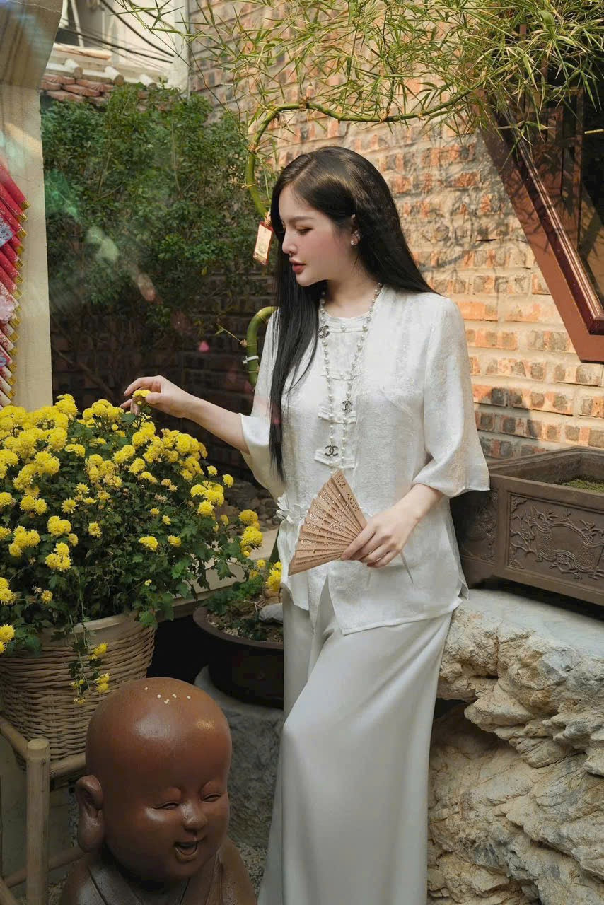 BB294 - Set bà bà lụa tằm hoa nhí màu trắng