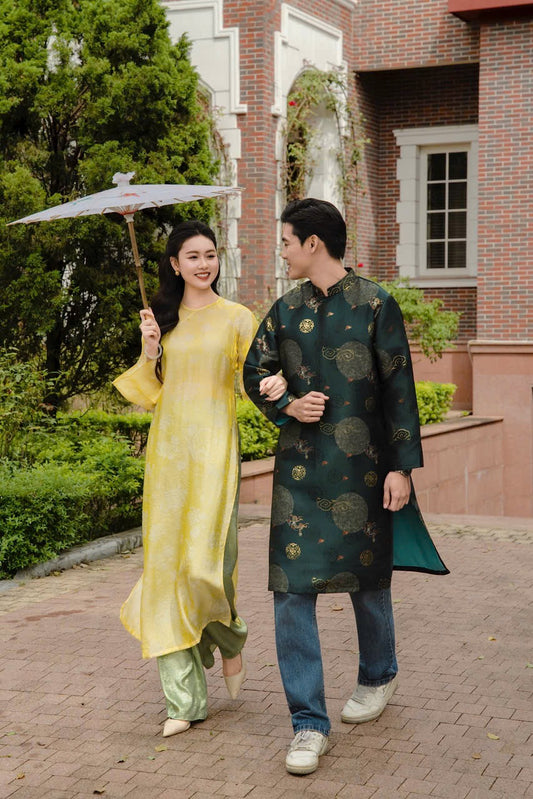 M252 1740 Áo + quần - Áo dài mẹ cách tân tơ tencel ánh kim dáng suông màu vàng tươi