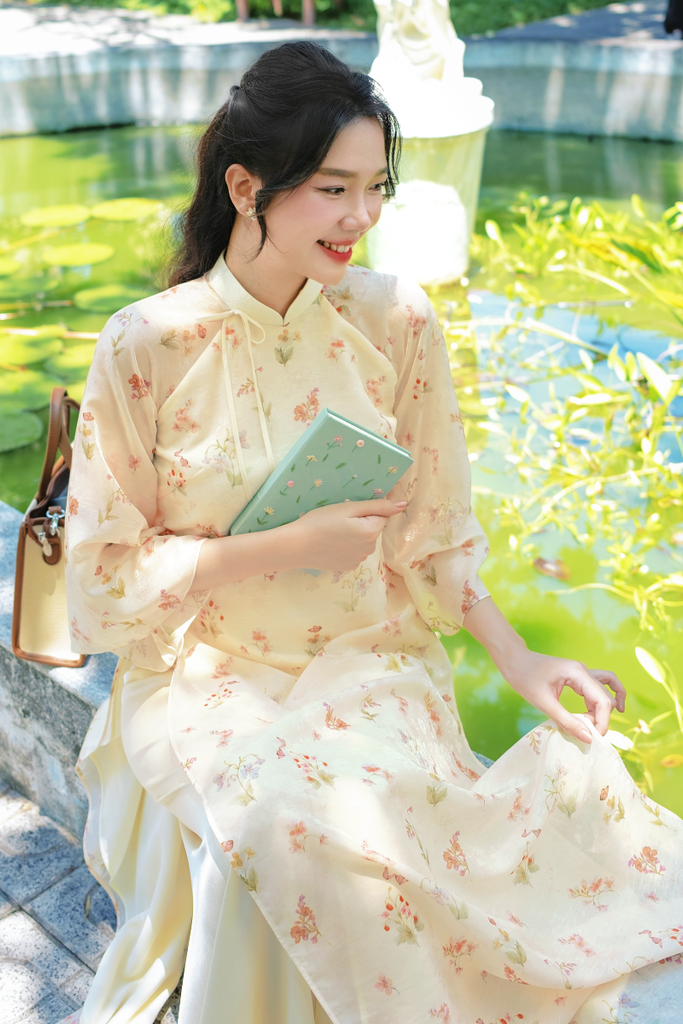 H193 Áo only - Áo dài tơ đính nơ màu kem