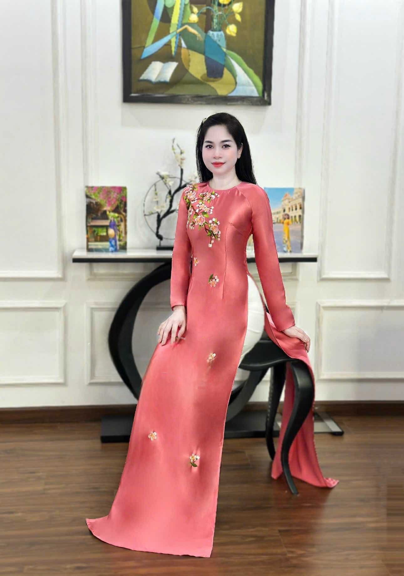 H293 1484 Áo only - Áo dài lụa valentino thêu hoa đào màu hồng