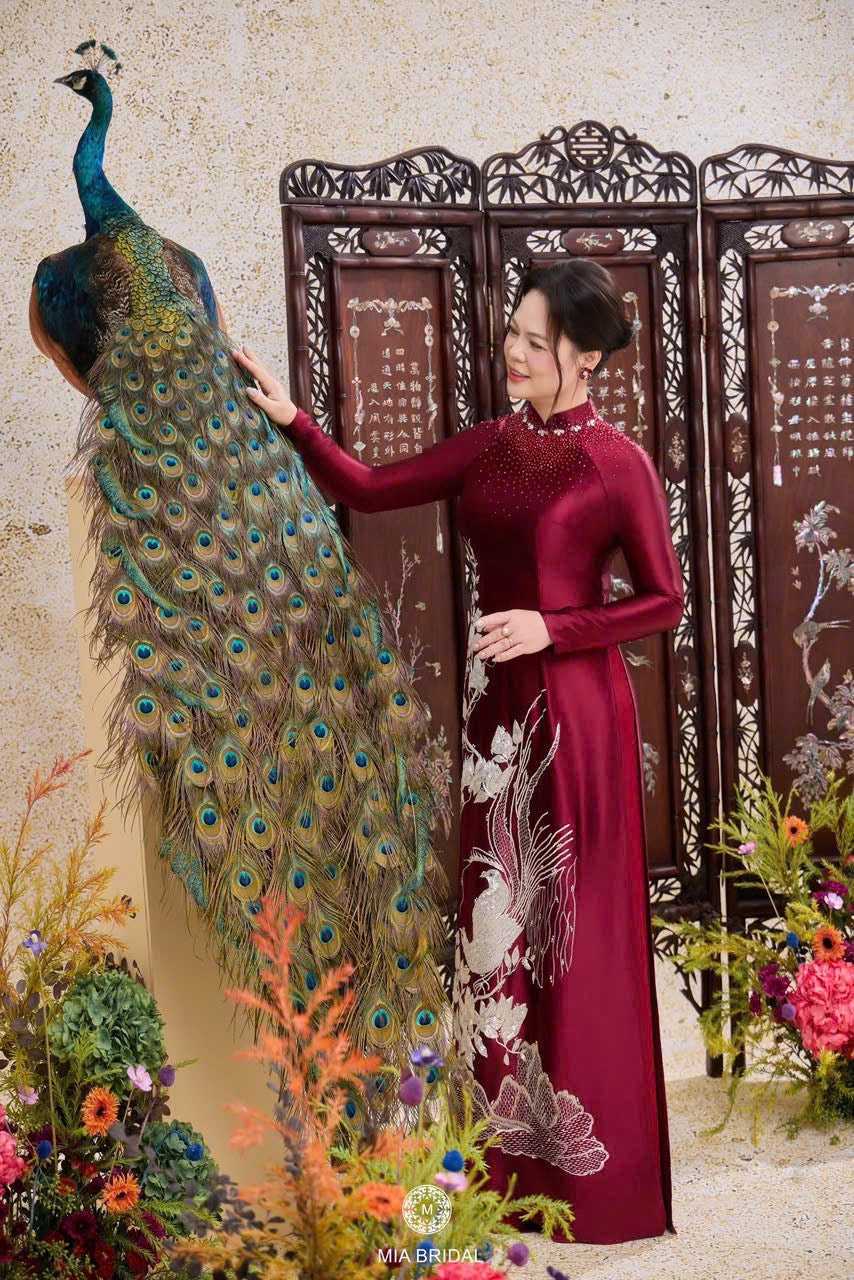 S254 2144 only áo - Áo dài lụa ruby thêu cao cấp đính pha lê màu đỏ