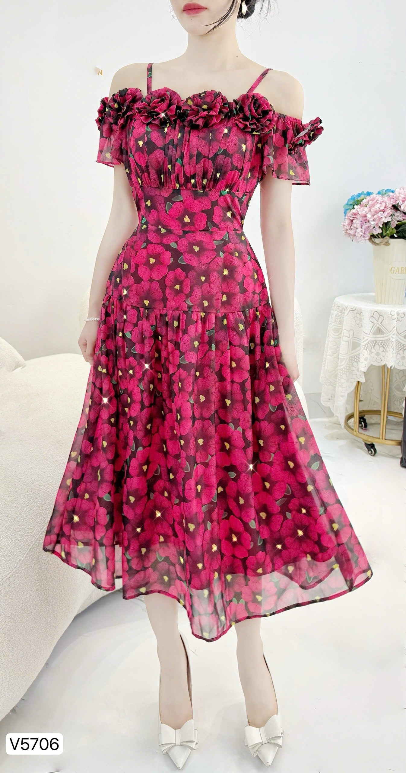 Dress V5706