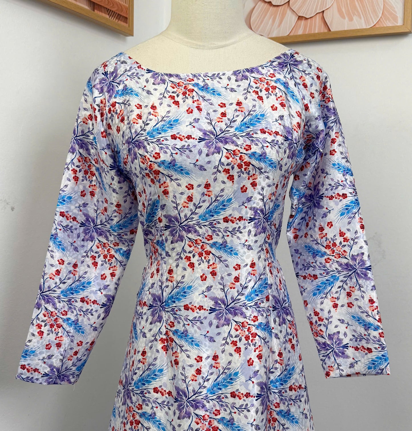 L62 Áo only no pants - Áo dài dáng truyền thống chiết eo