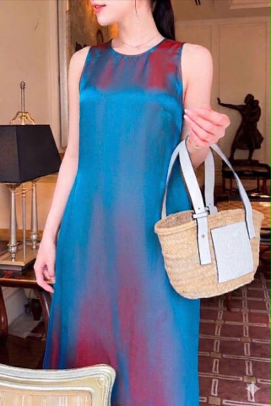 V13 4375 - Đầm dáng dài lụa double silk màu xanh ánh đỏ