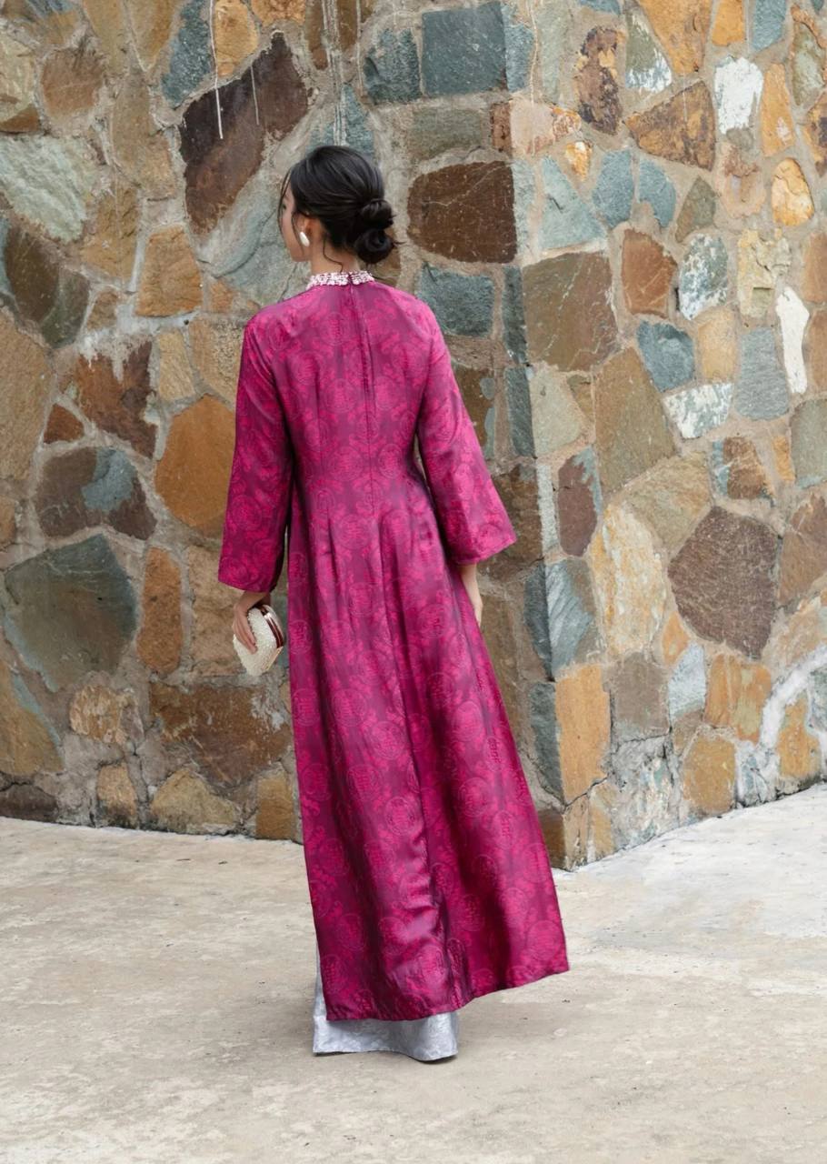 K103 5205 Áo only no pants - Áo dài dáng suông lụa tằm thọ dơi màu hồng tím đính kết
