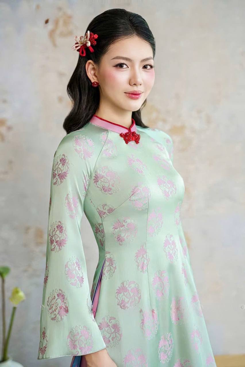 K244 Áo only no pants - Áo dài dáng truyền thống chiết eo 4 tà lụa tằm tam liên