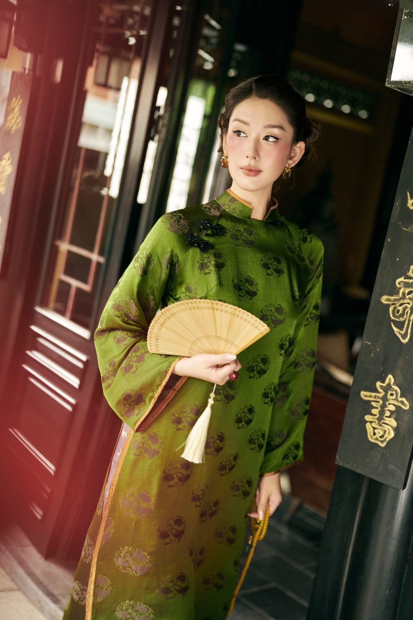 HD150 4380 Áo only no pants - Áo dài dáng suông 4 tà lụa nha xá