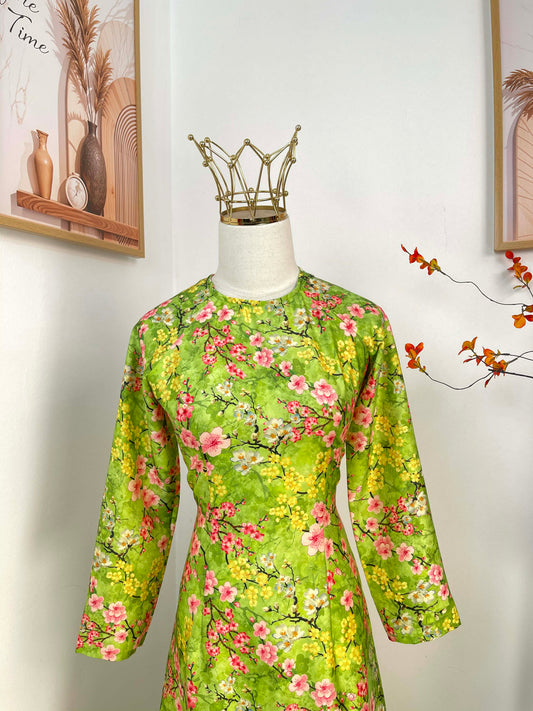 H480 1960 Áo only - Áo dài lụa ánh sao hoa đào màu xanh lá