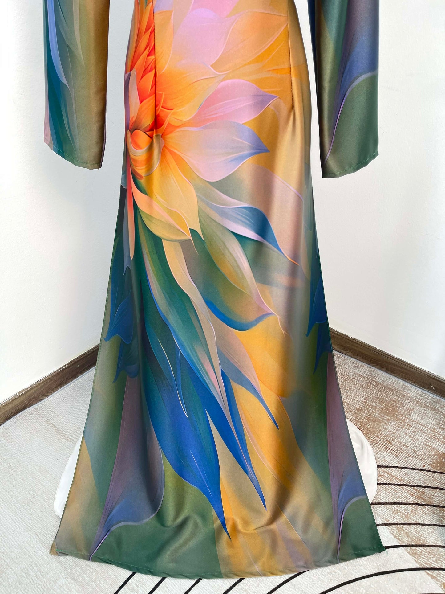 H486 1966 Áo only - Áo dài lụa kim sa phú quý màu loang