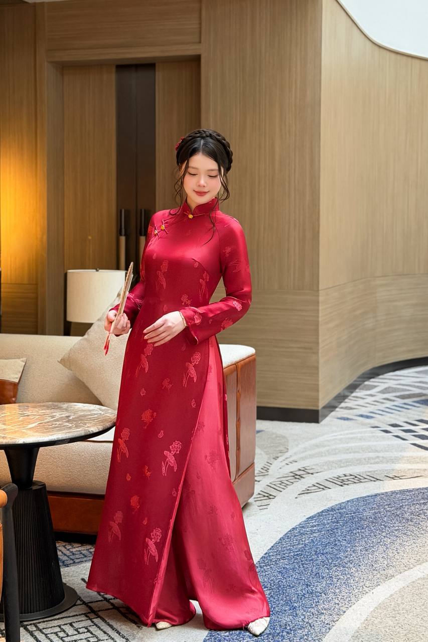 K242 Áo + quần cùng chất - Áo dài chiết eo 2 tà lụa tằm sen dạ cúc màu đỏ