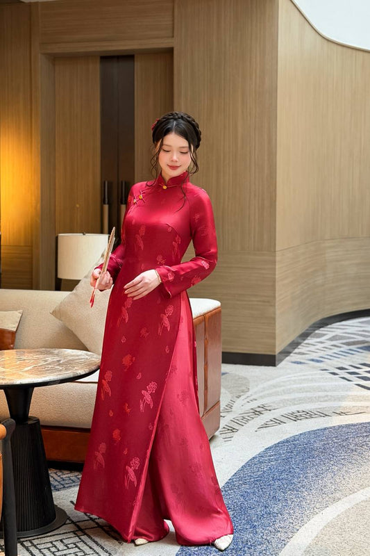 K242 5830 Áo + quần cùng chất - Áo dài chiết eo 2 tà lụa tằm sen dạ cúc màu đỏ