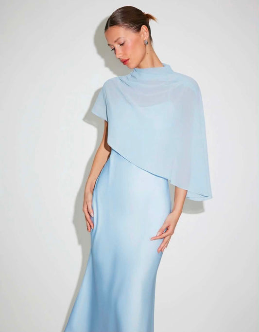 V47 - Đầm dài 2 dây kèm choàng màu xanh baby blue