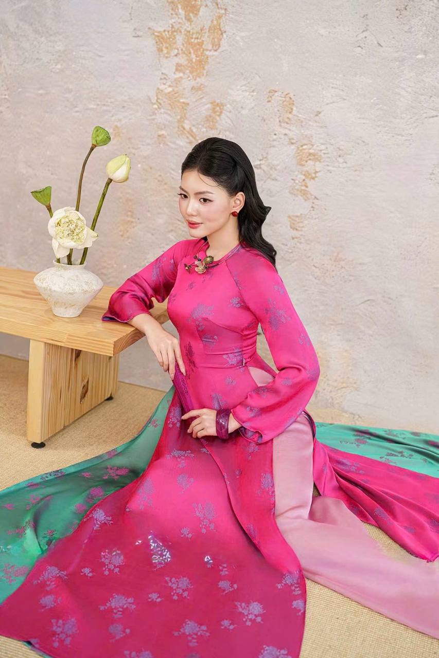 K254 Áo only no pants - Áo dài dáng truyền thống chiết eo 4 tà lụa tằm cúc màu hồng sen