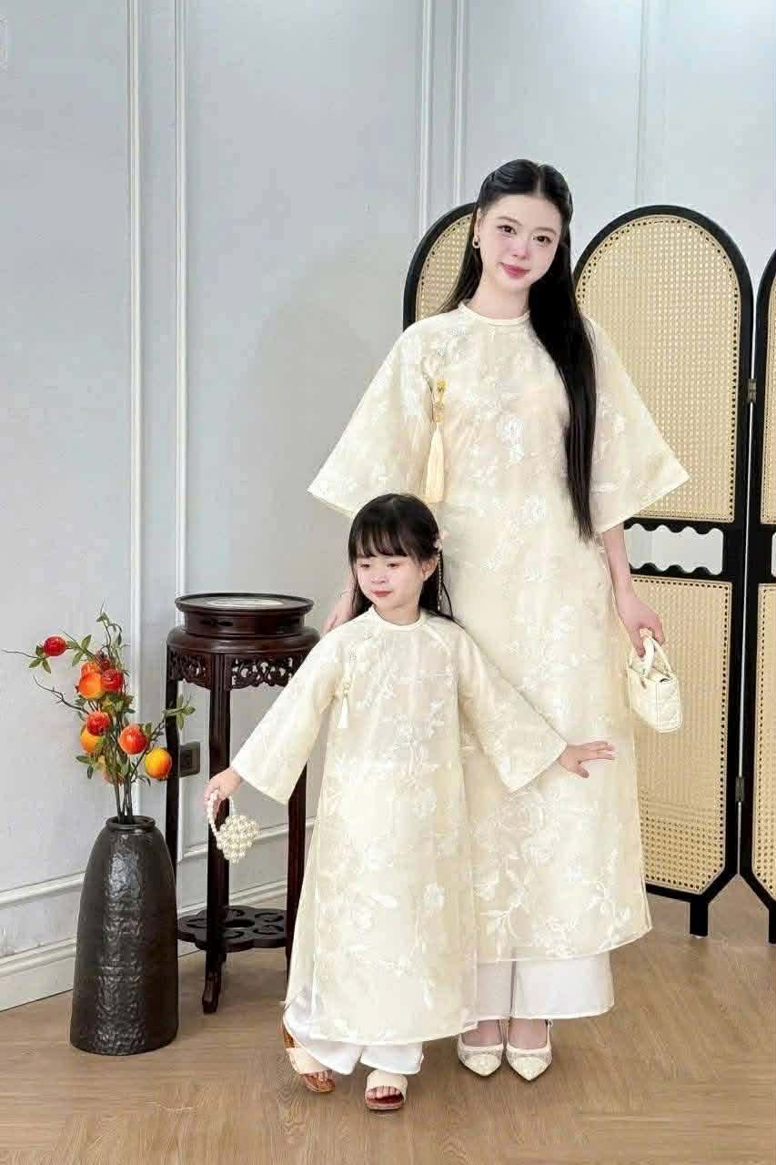 H418 1946 Áo only - Áo dài mẹ tơ trắng tuyết mai