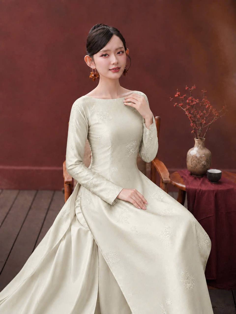 K185 Áo only no pants - Áo dài dáng truyền thống chiết li eo lụa tằm sen dạ cúc cổ thuyền màu trắng