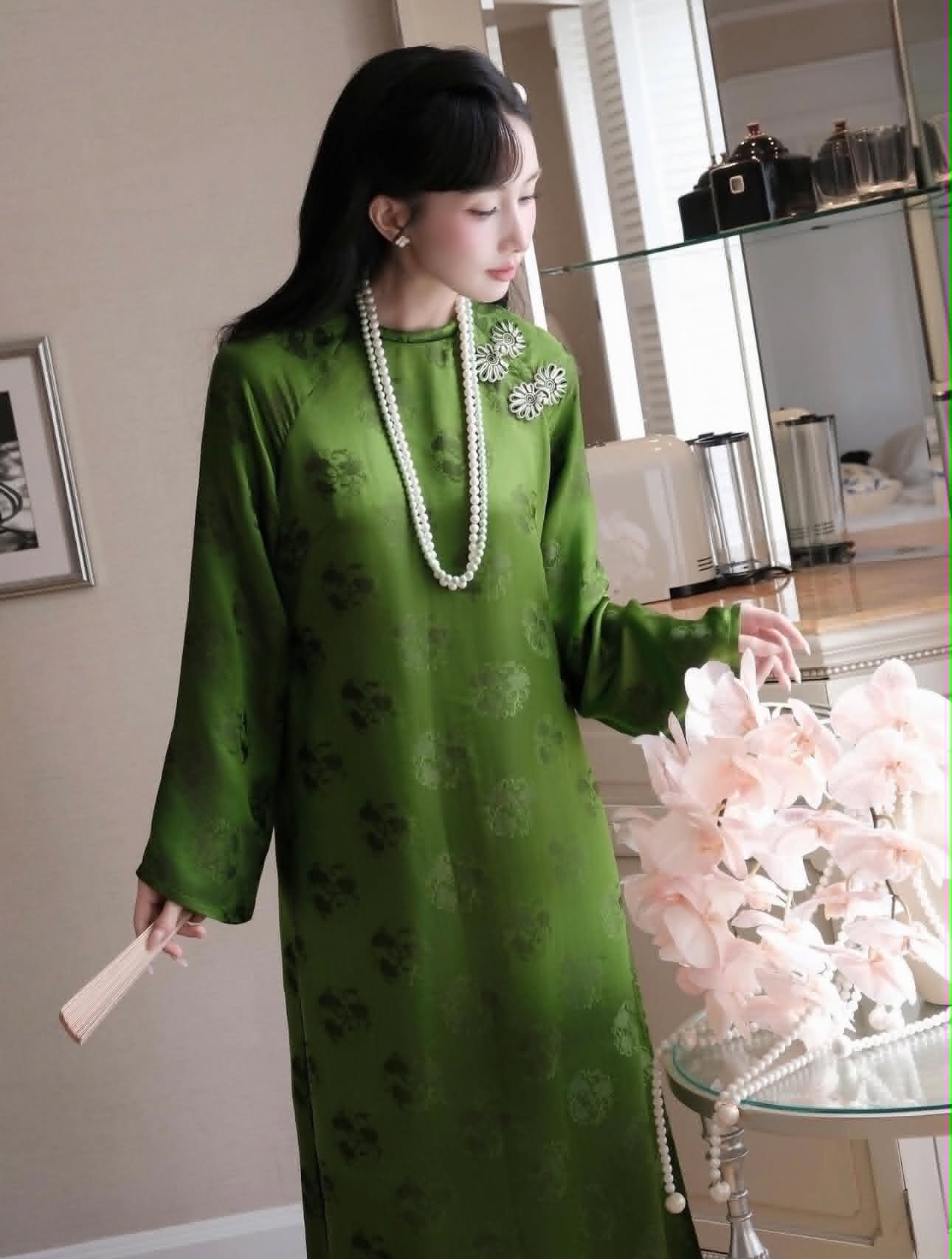 HD153 4378 Áo + quần nha xá - Áo dài dáng suông 4 tà lót ren lụa nha xá