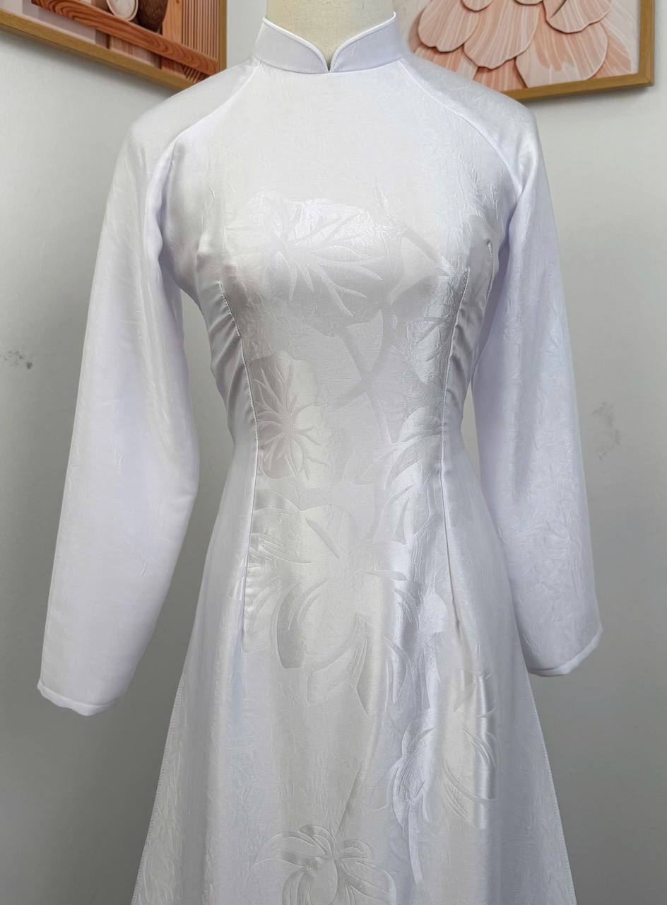 K125 Áo only no pants - Áo dài truyền thống chiết li eo lụa indo 4D màu trắng