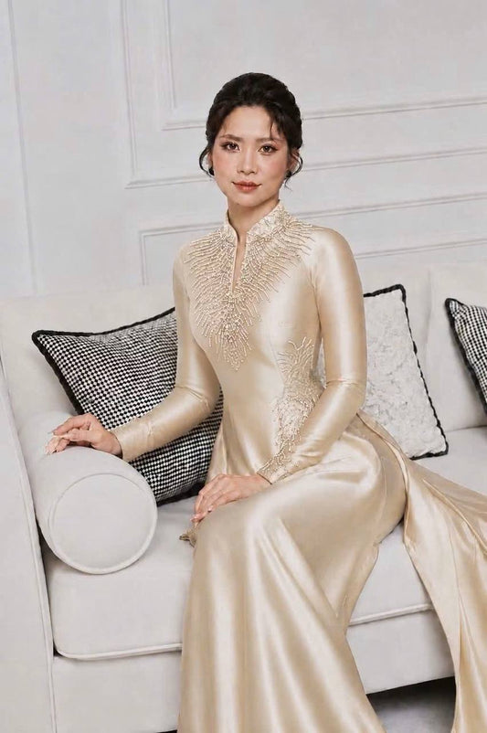 S370 5262 Áo only no pants - Áo dài thiết kế đính kết dáng truyền thống chiết li eo lụa bảo ngọc màu kem