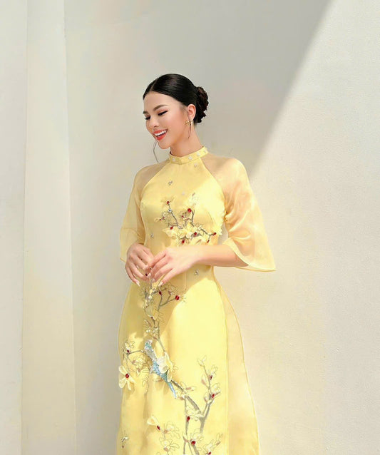 T450 only áo - Áo dài cách tân organza 4 tà màu vàng đính hoa nổi