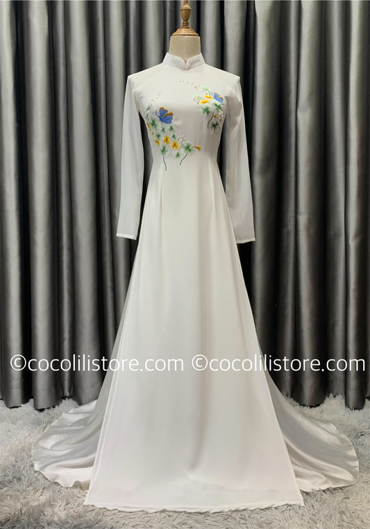 C43 4030 only áo - Áo dài chiffon trắng thêu ngực đính ngọc cổ