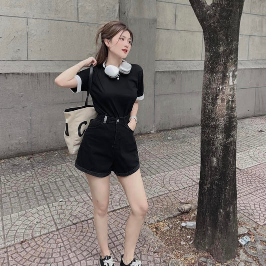 Set04 - Set áo đen + quần đùi kaki phối trắng freesize <53kg