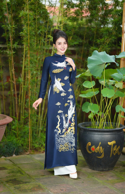 M293 - Áo dài thêu hạc trắng