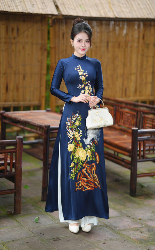 M291 - Áo dài xanh than thêu chim trắng hoa vàng