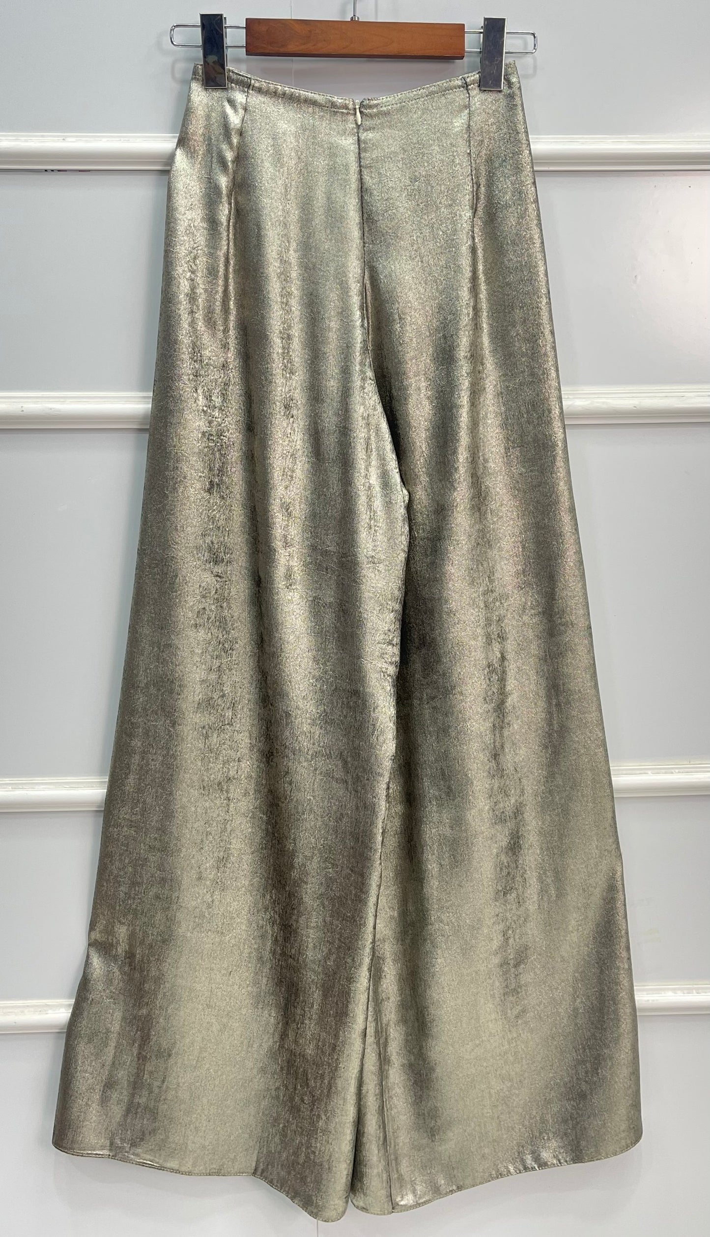 L1378-  Áo only -lụa nhũ màu silver