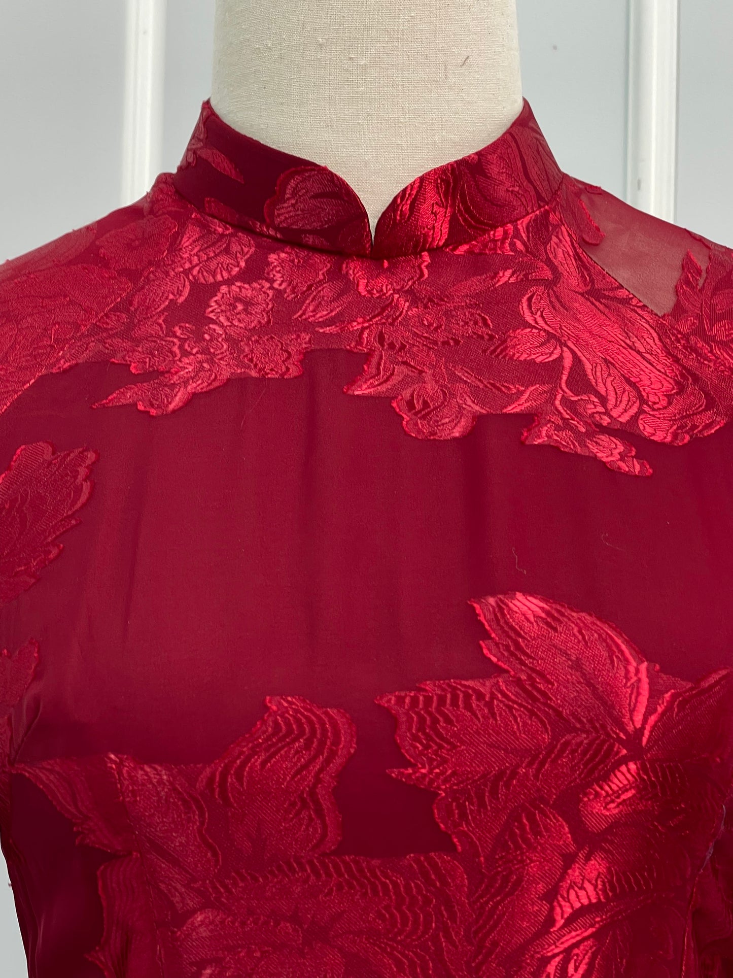 T482 Áo only - Áo dài tơ silk màu đỏ