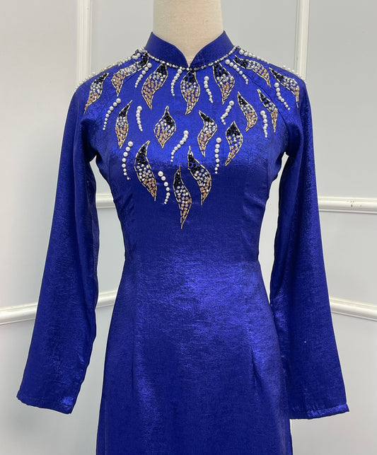 T486 Áo only - Áo xanh dương đính đá